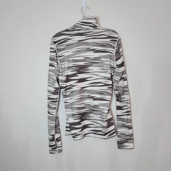 Under Amour ColdGear Fitted Printed Turtleneck Gray and White Size Medium - Picture 7 of 12